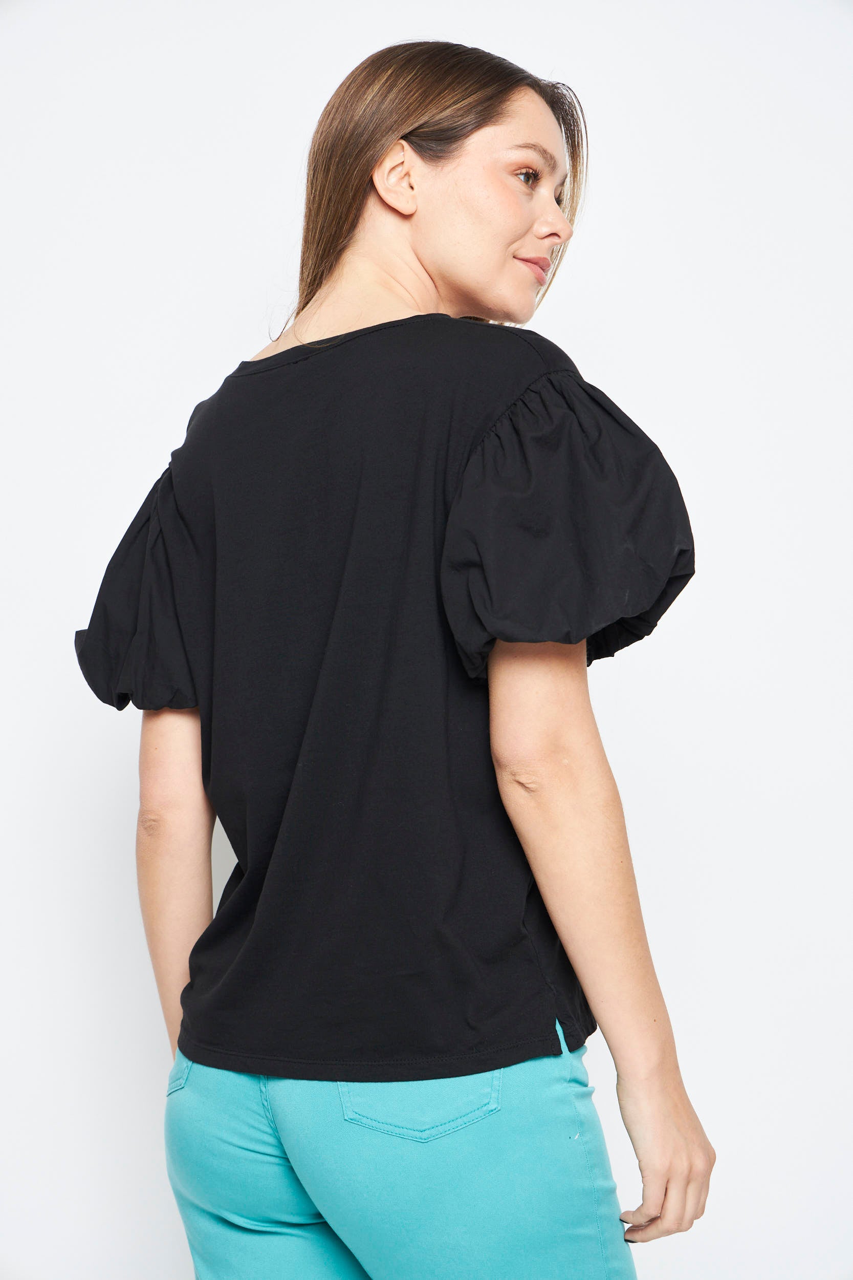 POLERA MIRA NEGRO
