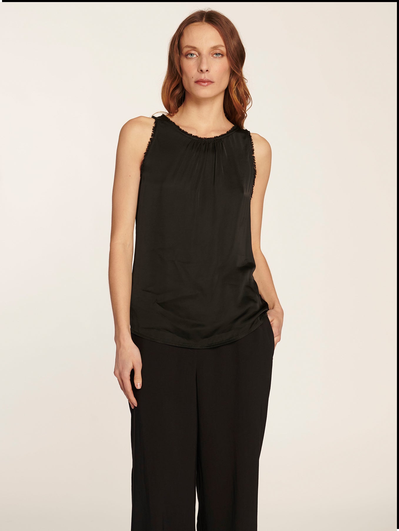 Top Alda Negro Leidiró