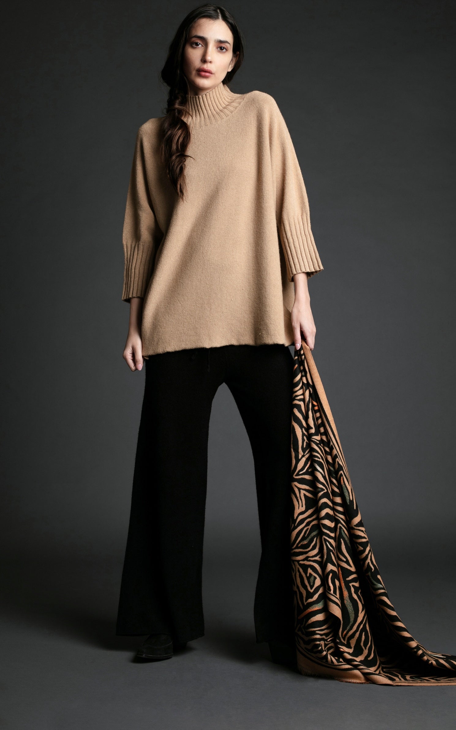 SWEATER MADDALENA ALMENDRA