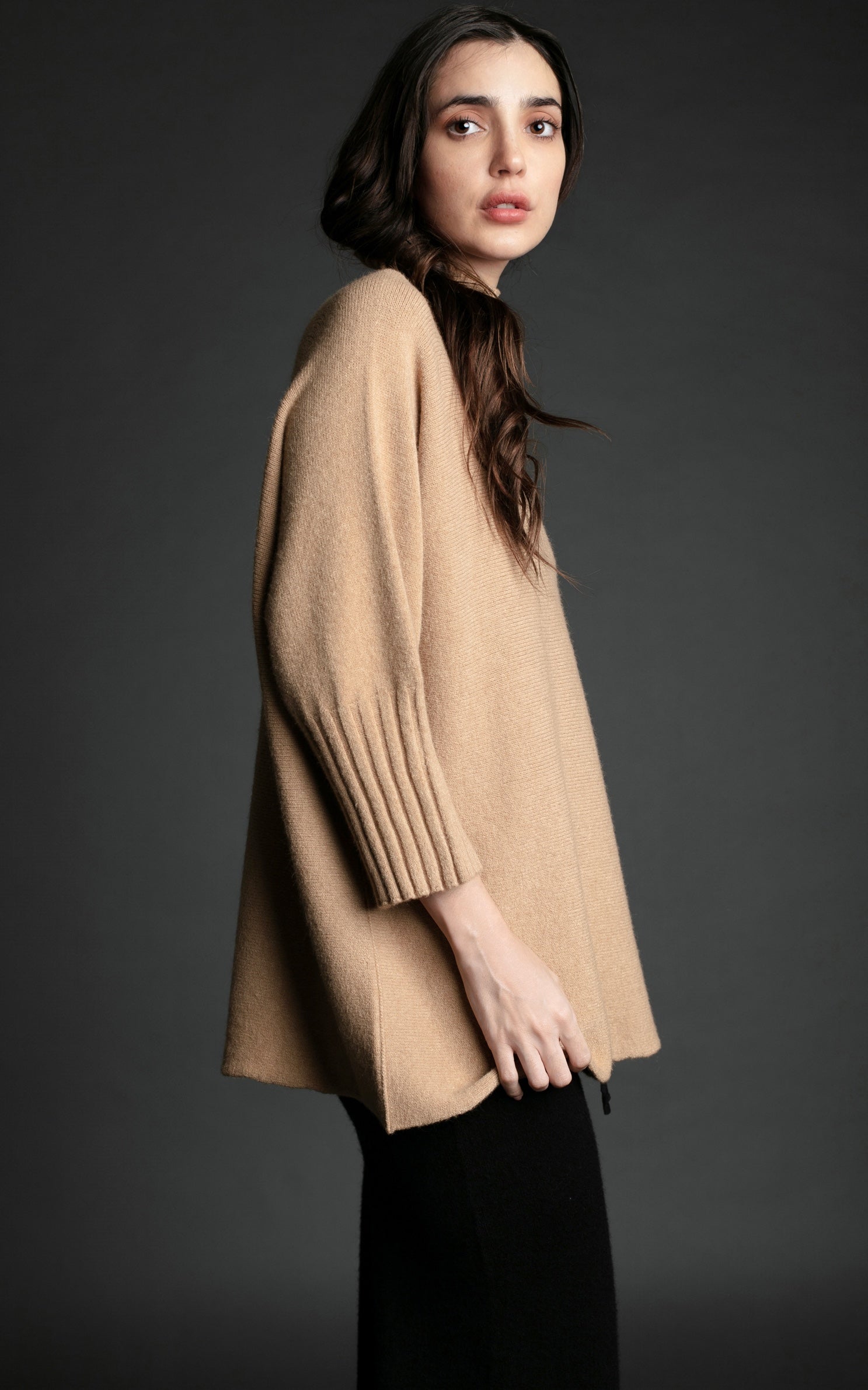 SWEATER MADDALENA ALMENDRA