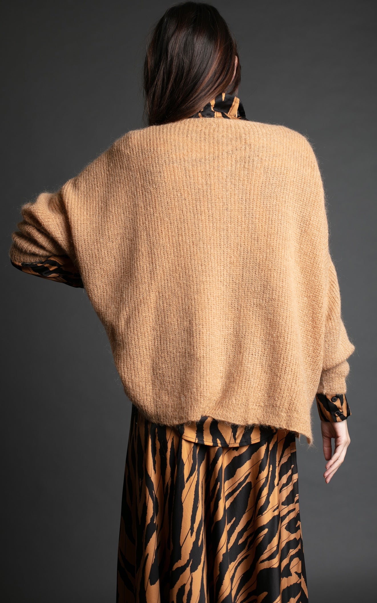 SWEATER ILARIA ALMENDRA