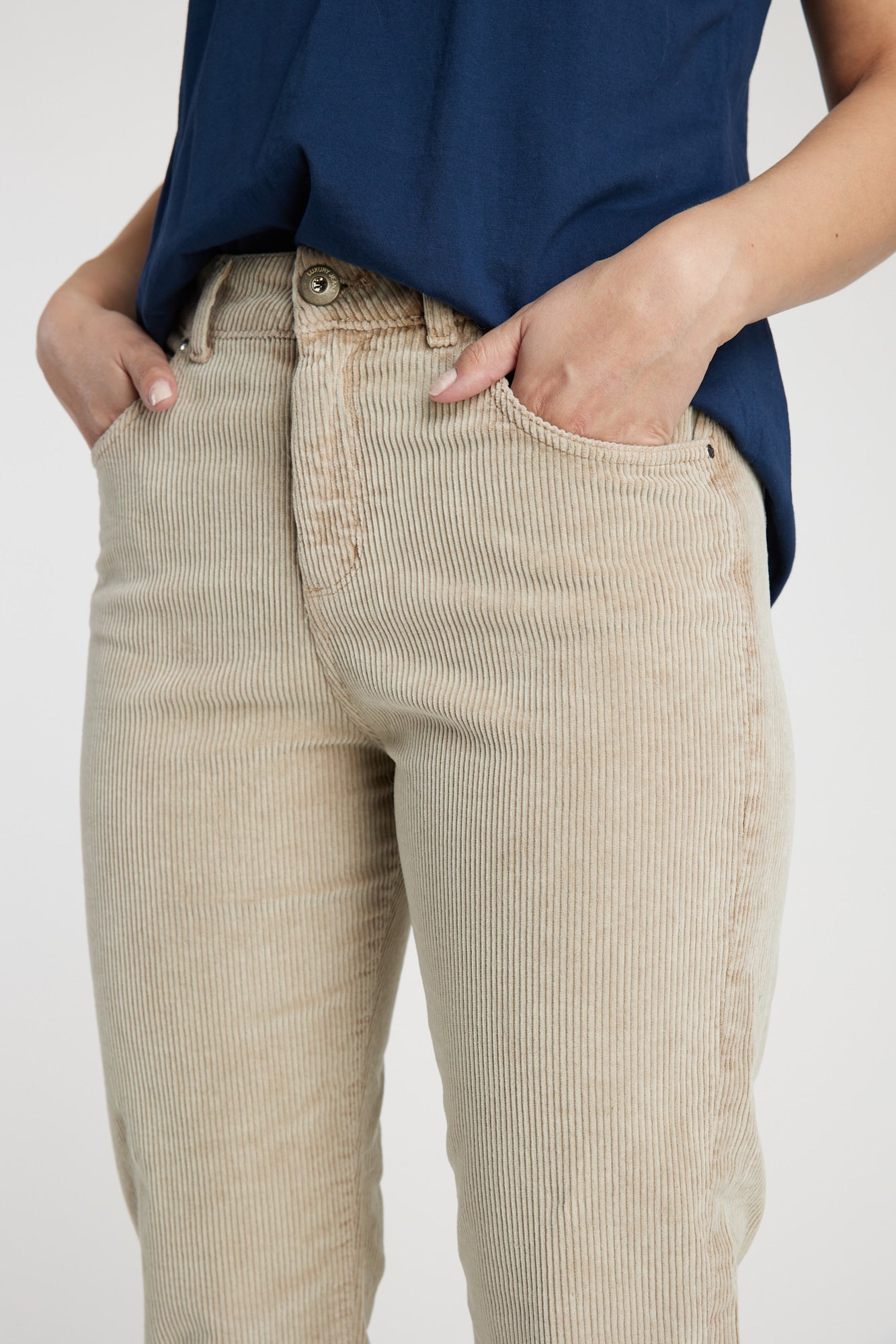 Pantalón beige Leidiró