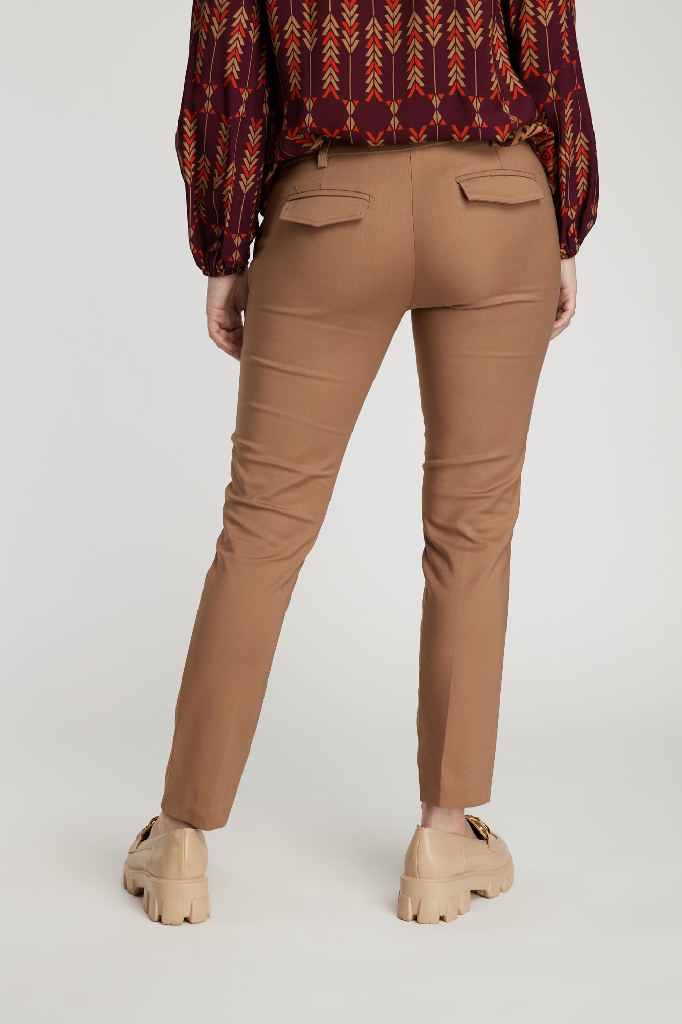Pantalón camel Leidiró