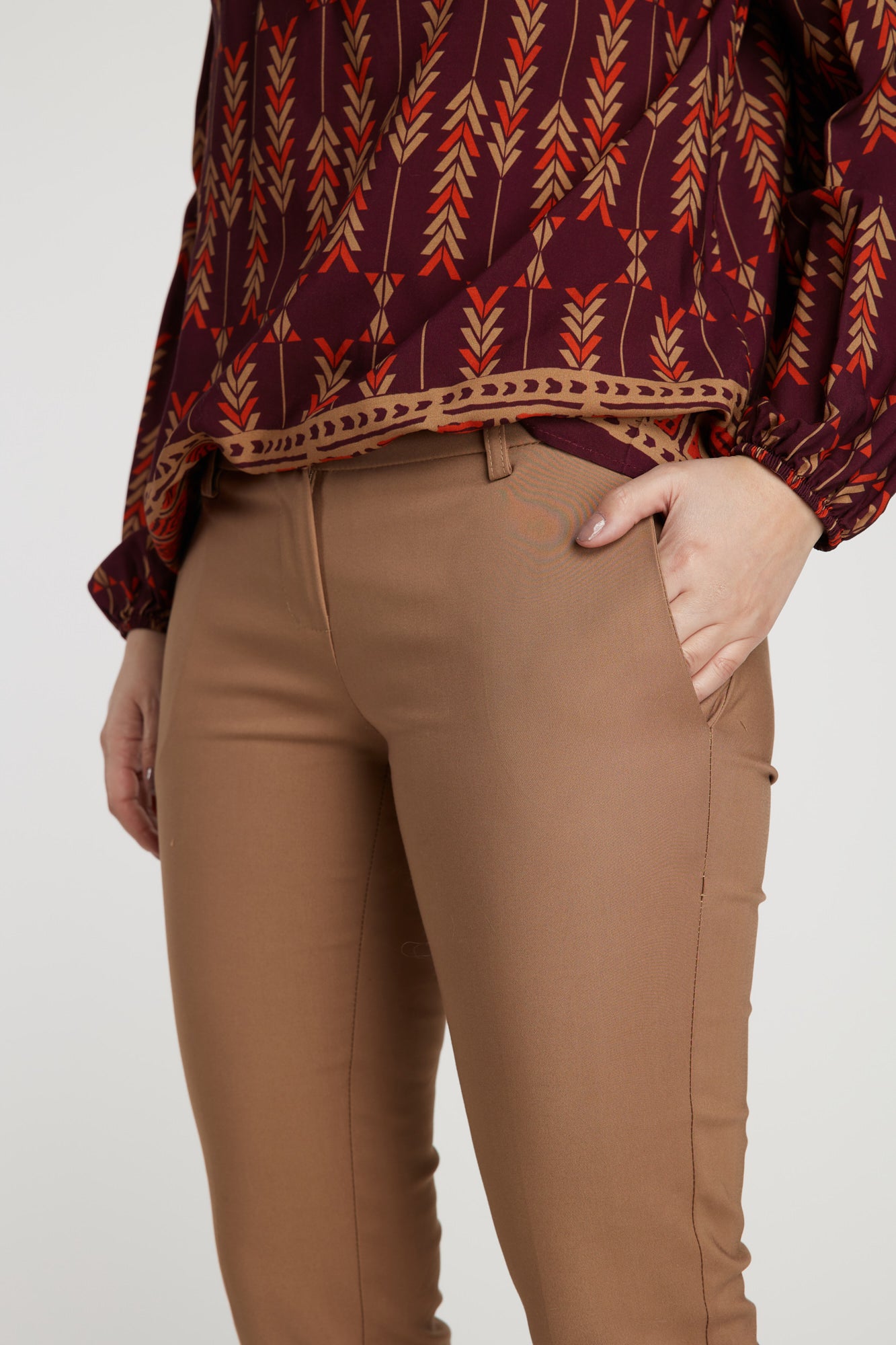 Pantalón camel Leidiró