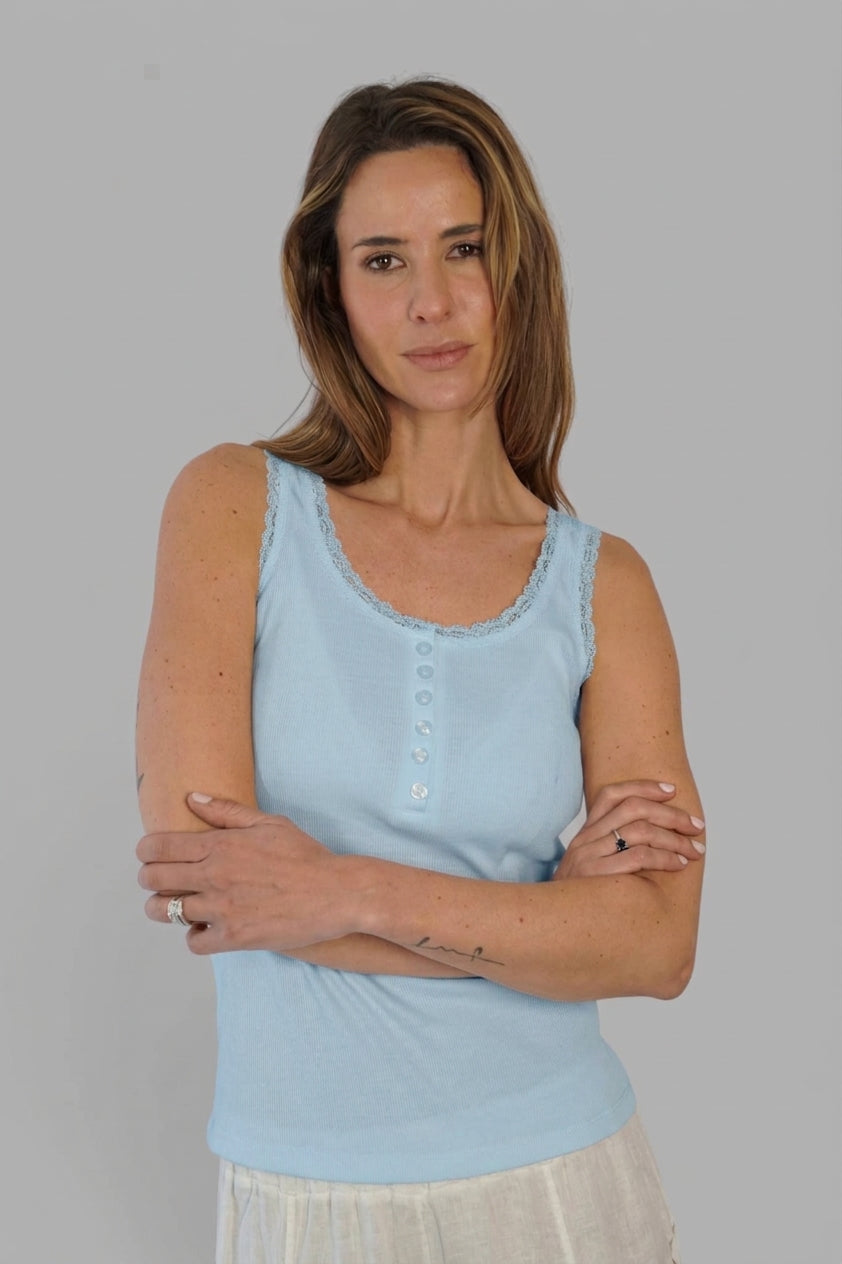 Top Francesca Celeste Leidiró