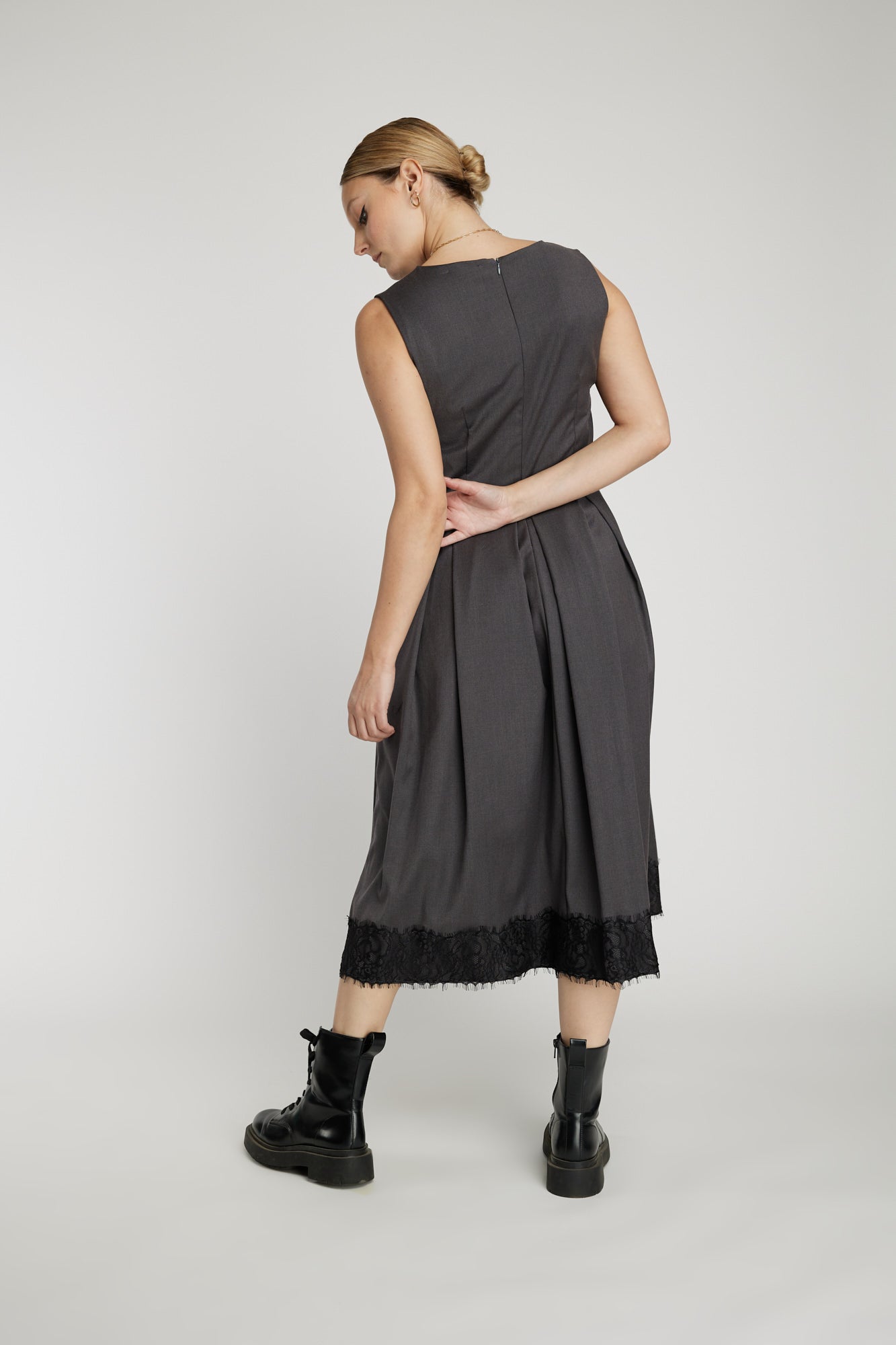 Vestido gris Leidiró