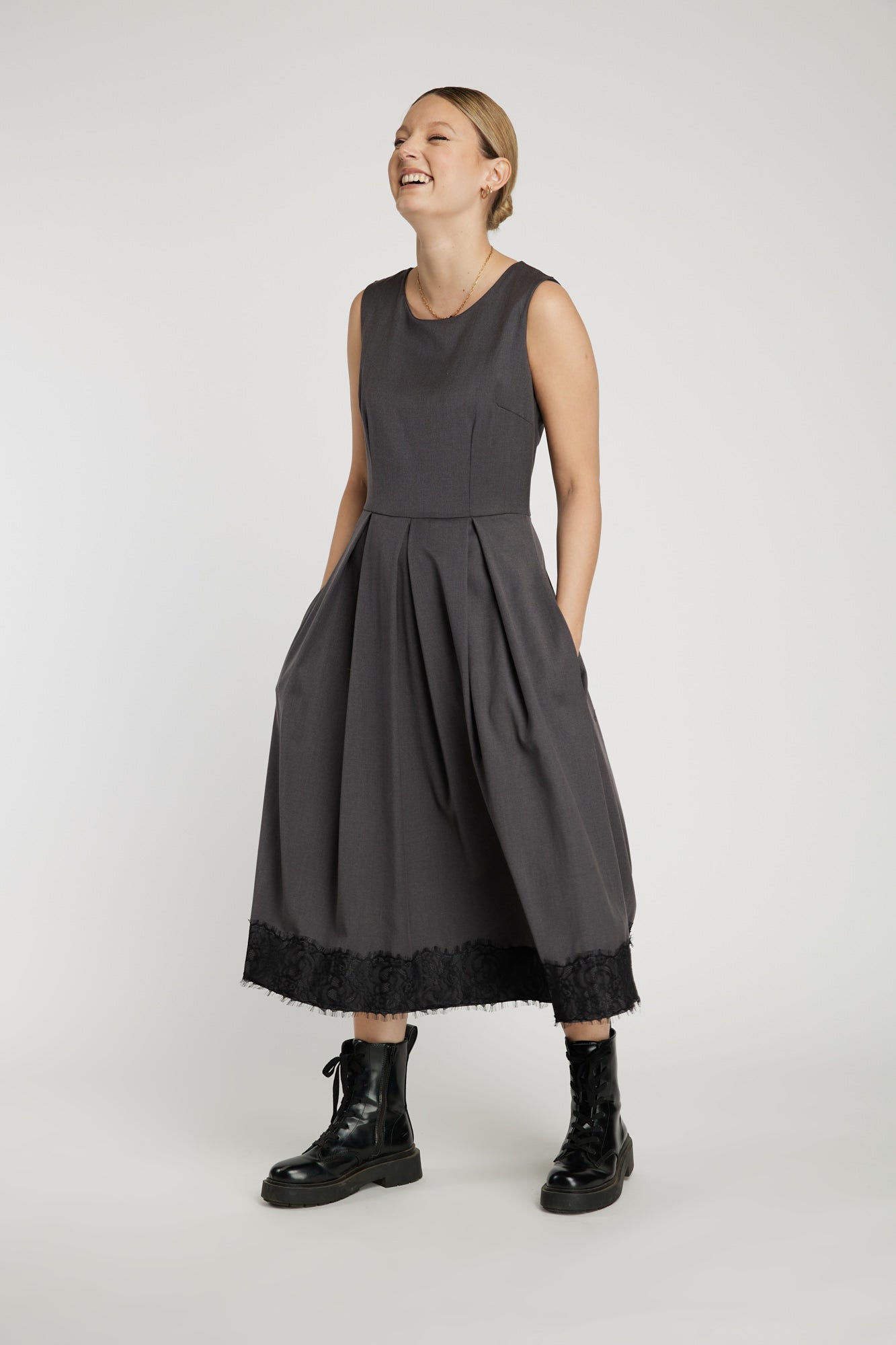 Vestido gris Leidiró