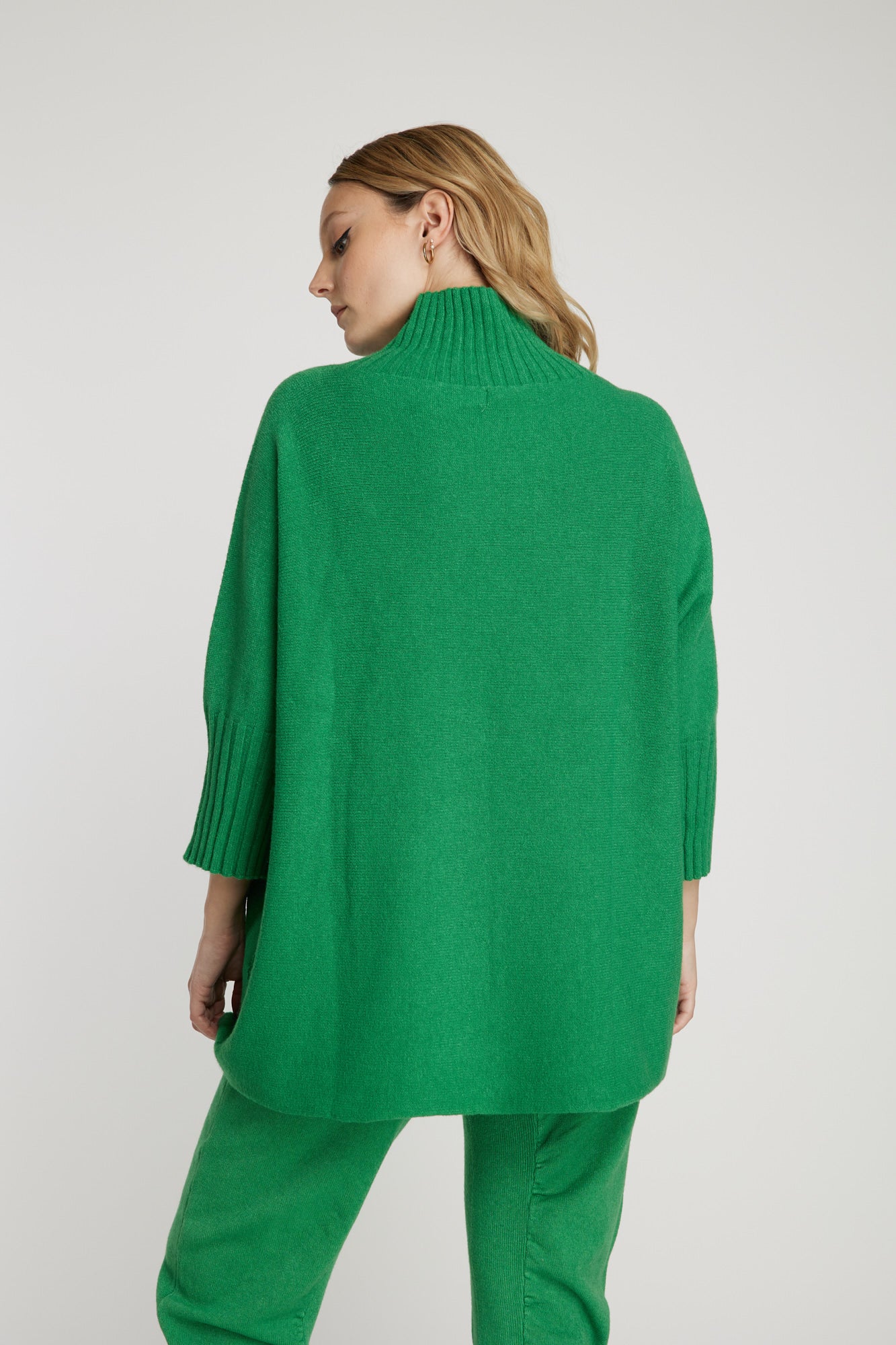 SWEATER VERDE PRATO LEIDIRÓ