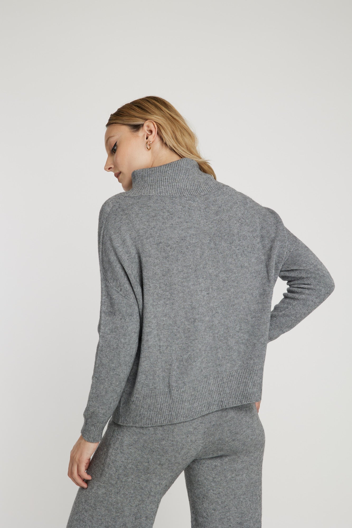 SWEATER GRIGIO LEIDIRÓ
