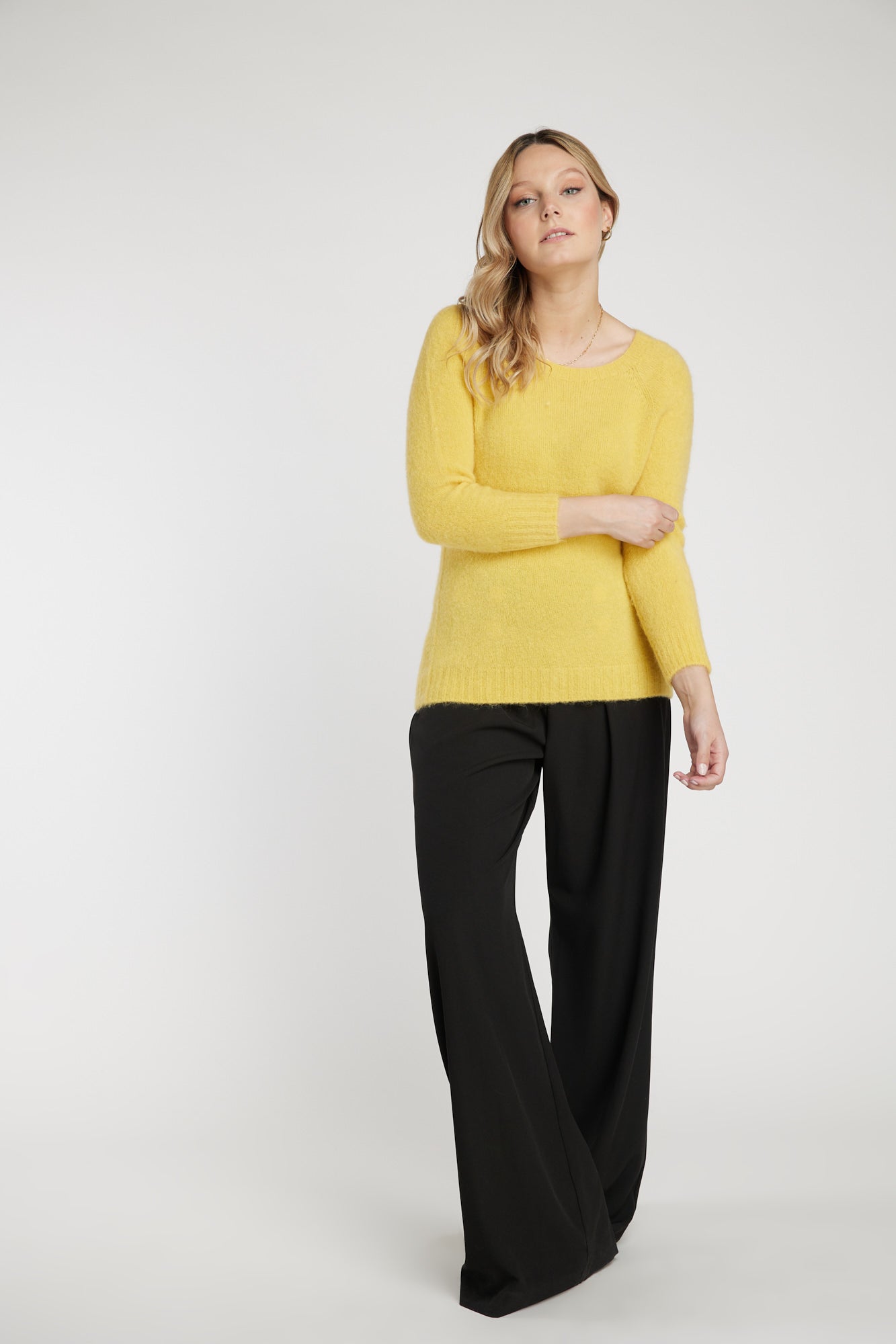 Sweater amarillo Leidiró