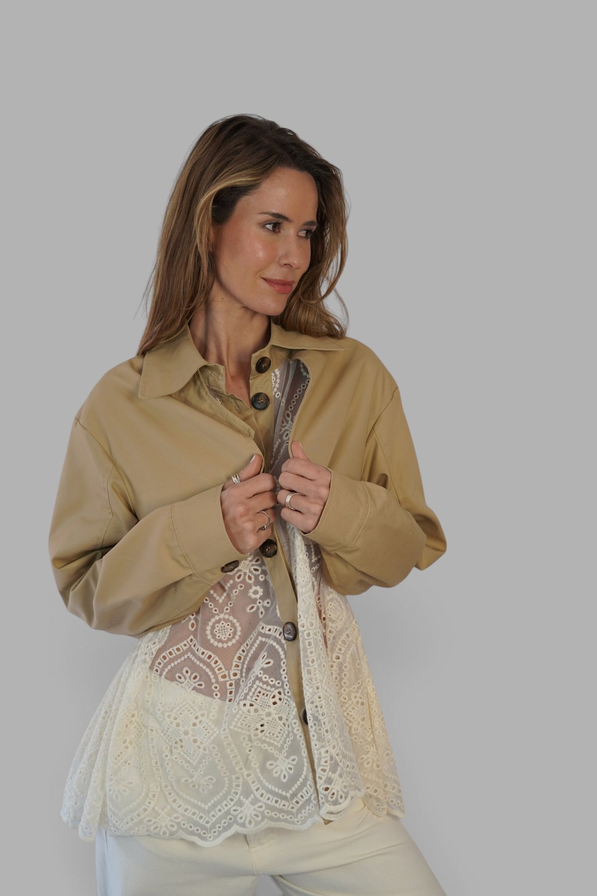 Chaqueta Beatrice Camel Leidiró