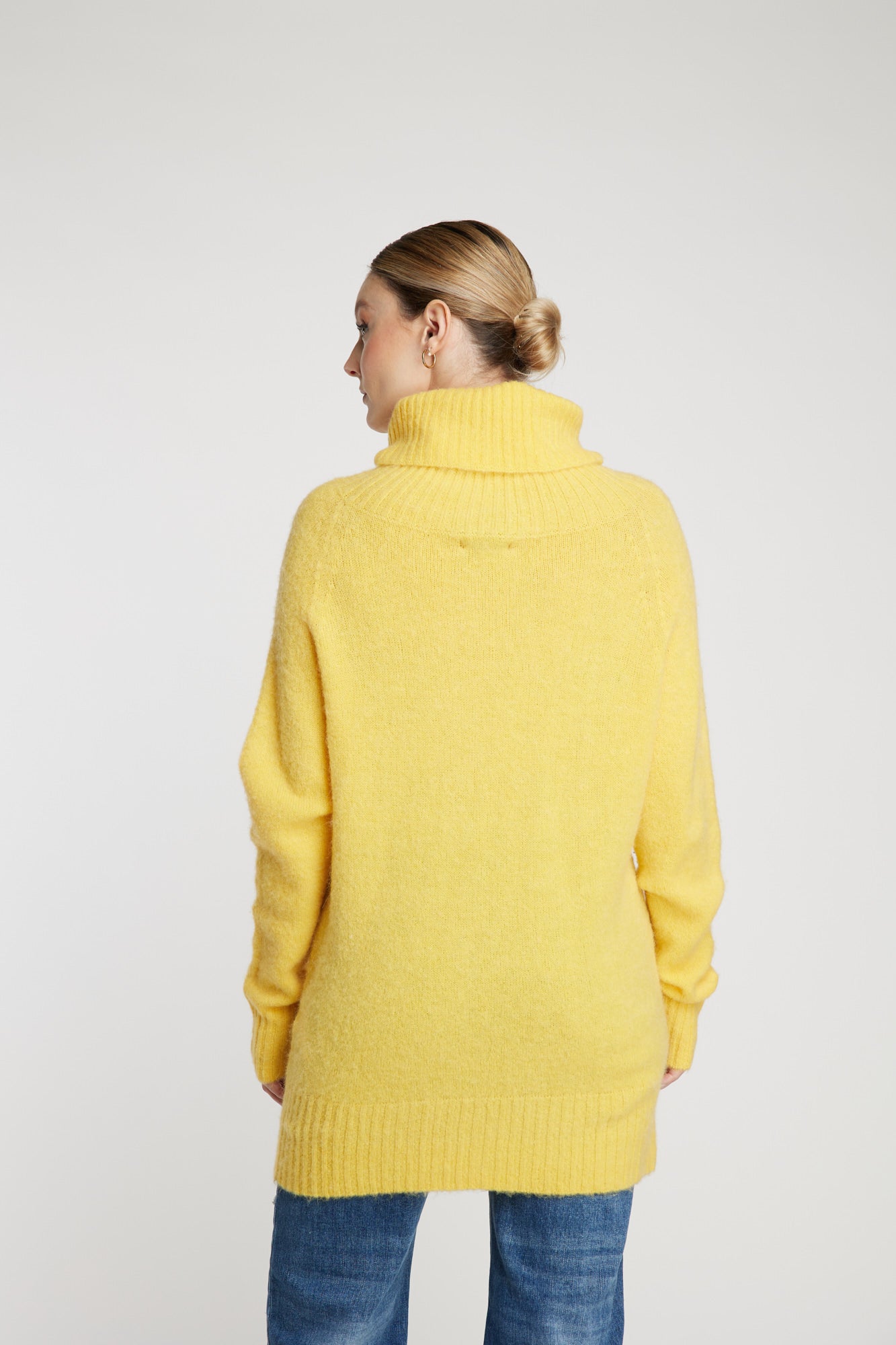 Sweater giallo Leidiró