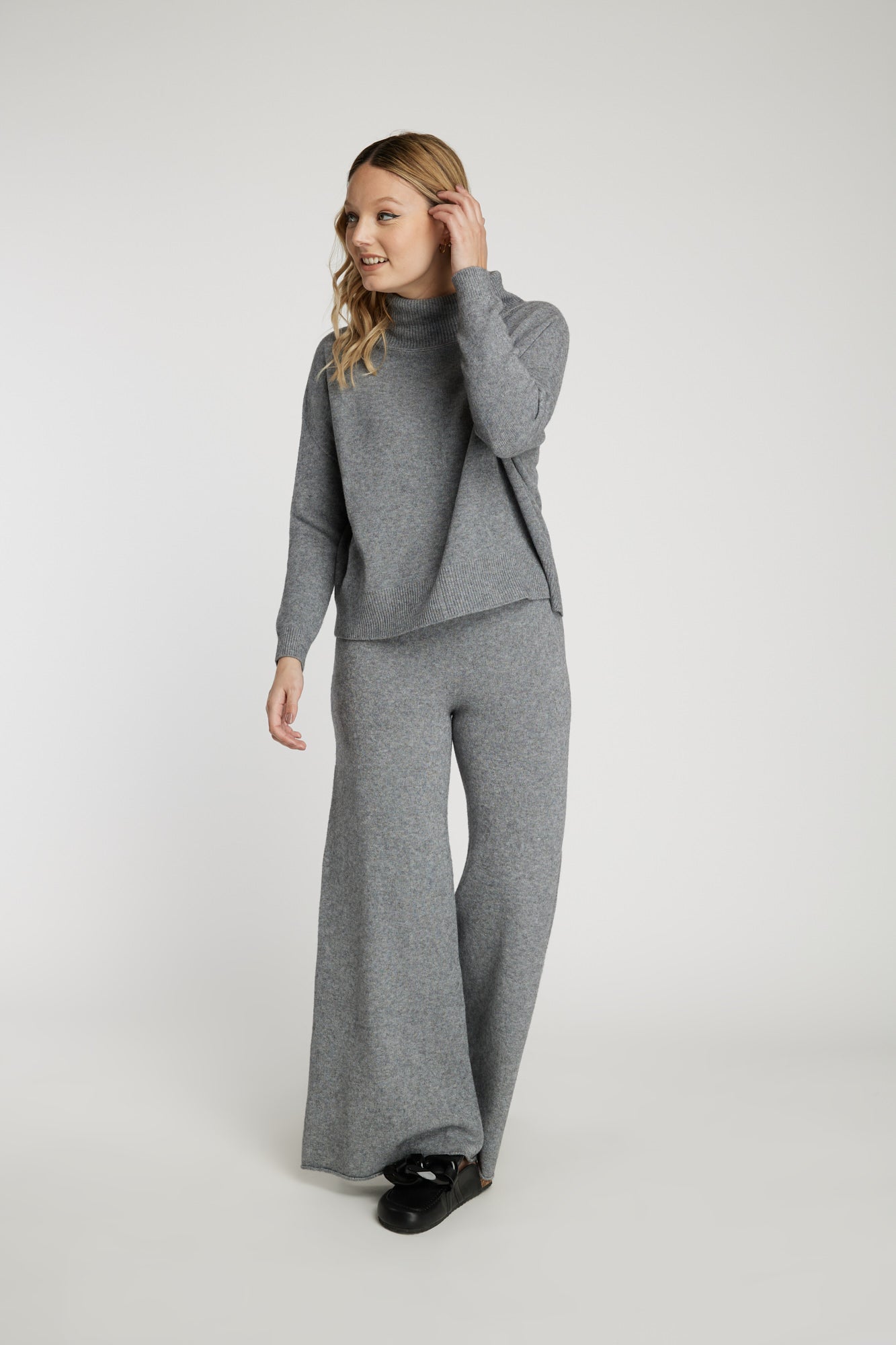 SWEATER GRIGIO LEIDIRÓ