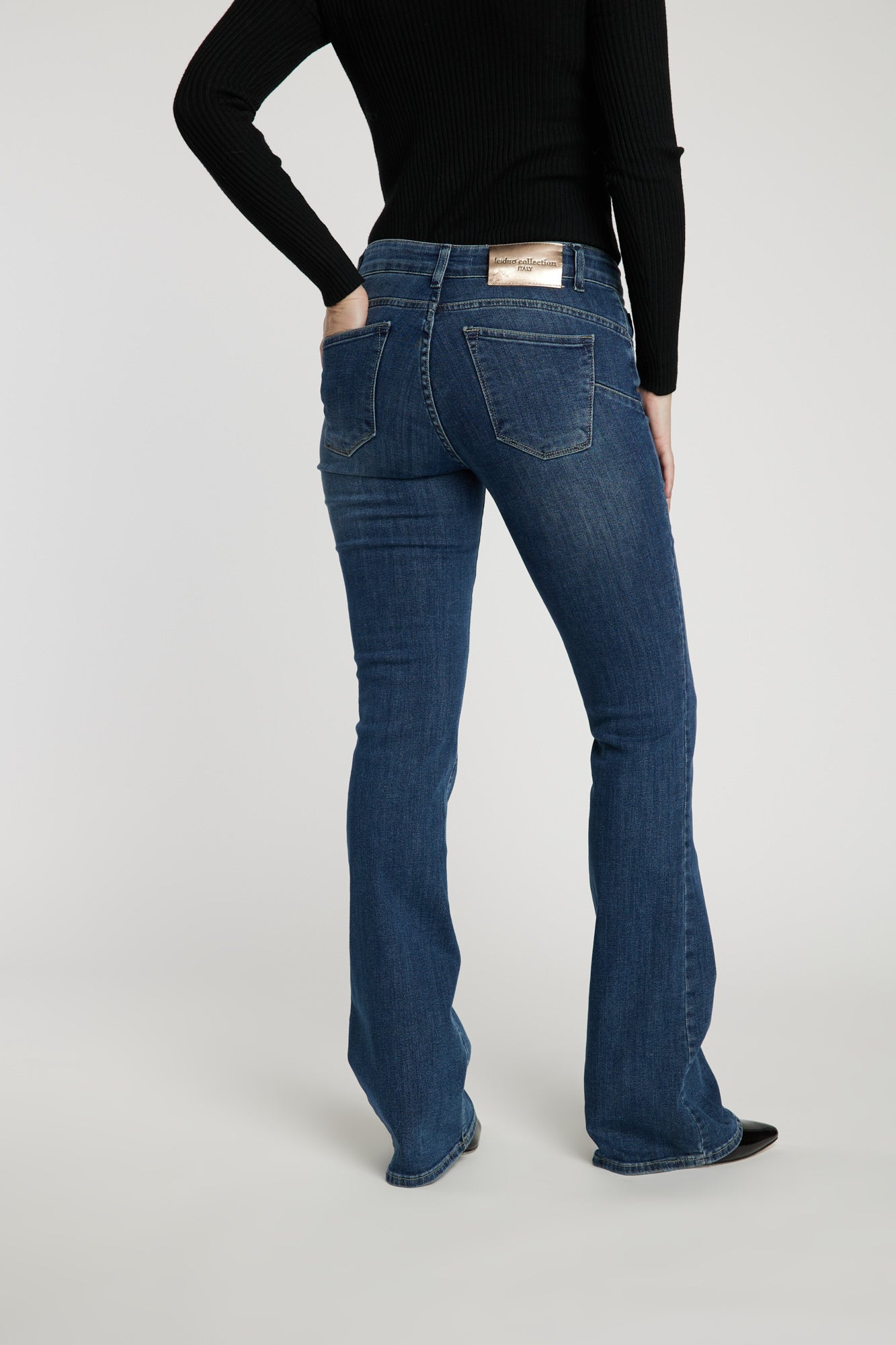JEANS AÑIL LEIDIRÓ